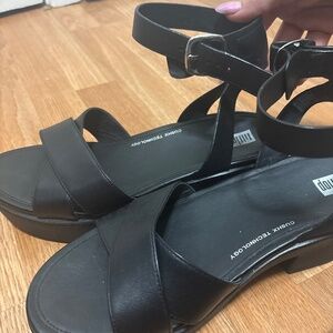 Fit flop black platform Sandal